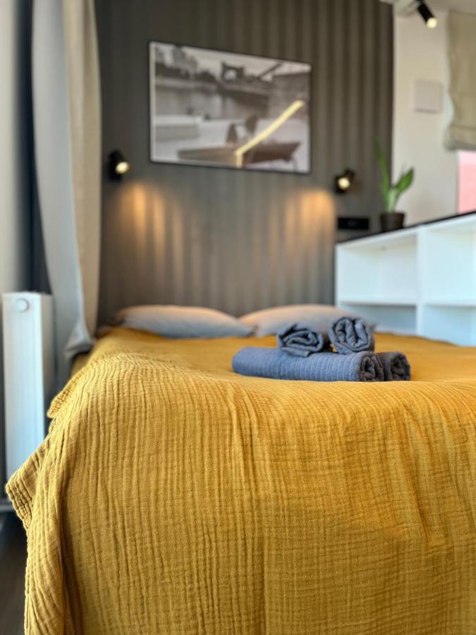 Halo Apartments Вроцлав Екстериор снимка