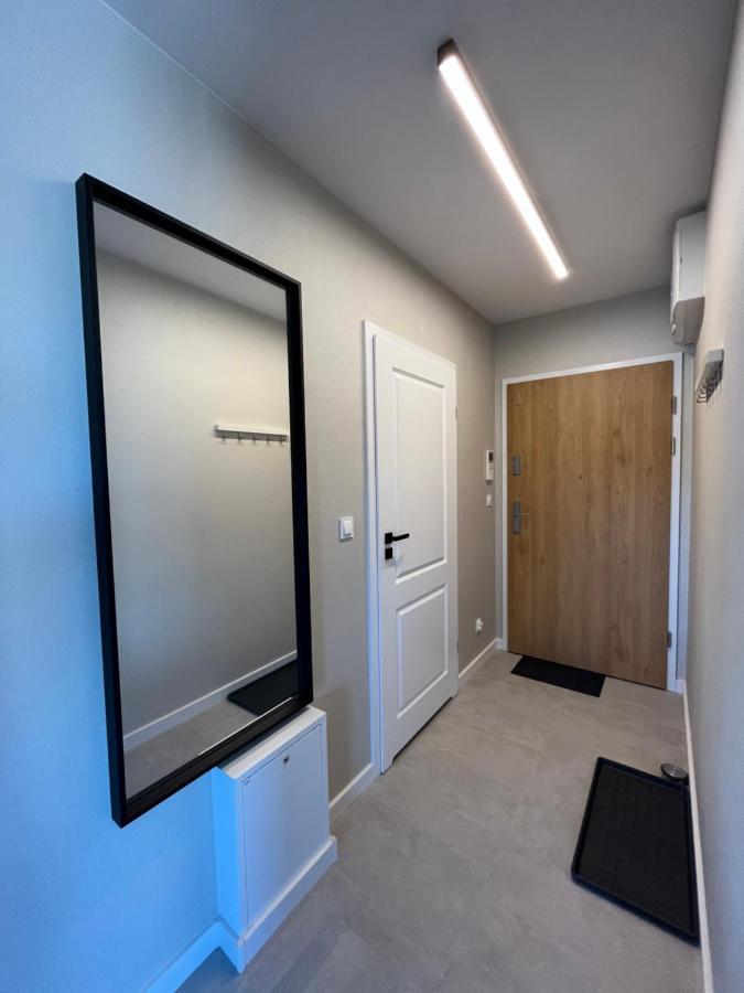 Halo Apartments Вроцлав Екстериор снимка